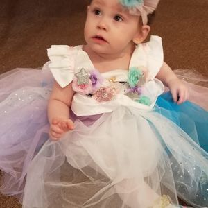 Meet your Posher, Chrystaline